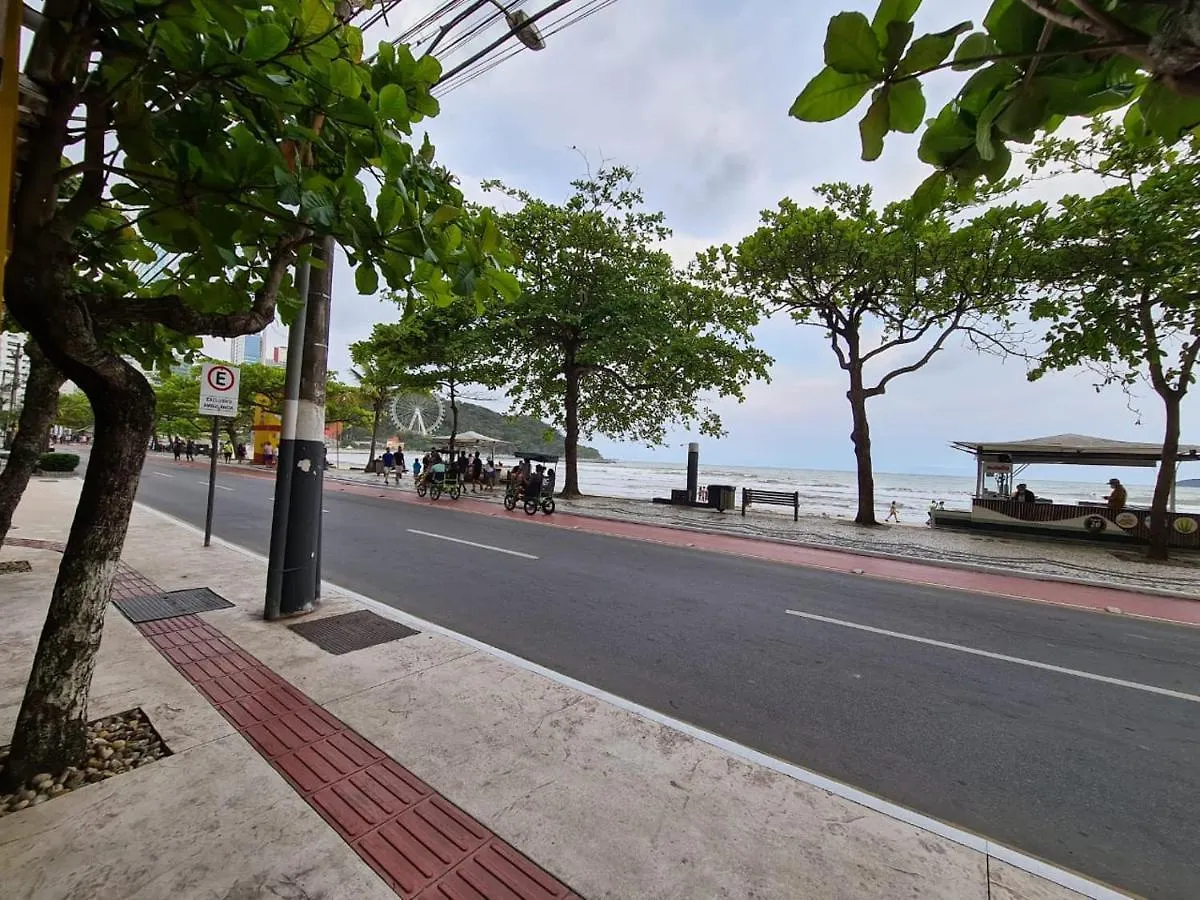 Apartamento na Av Atlantica com Ar Condicionado Balneário Camboriú 0*,